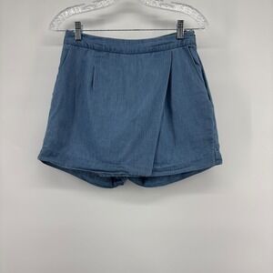New Directions Weekend Women's Size‎ 2P Blue Chambray Wrap Skort Shorts